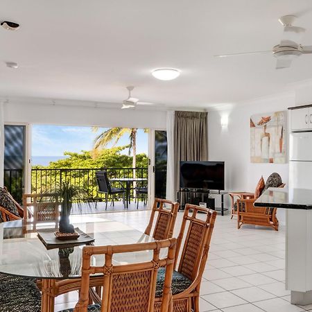 Beachfront Apartments On Trinity Beach Exteriér fotografie